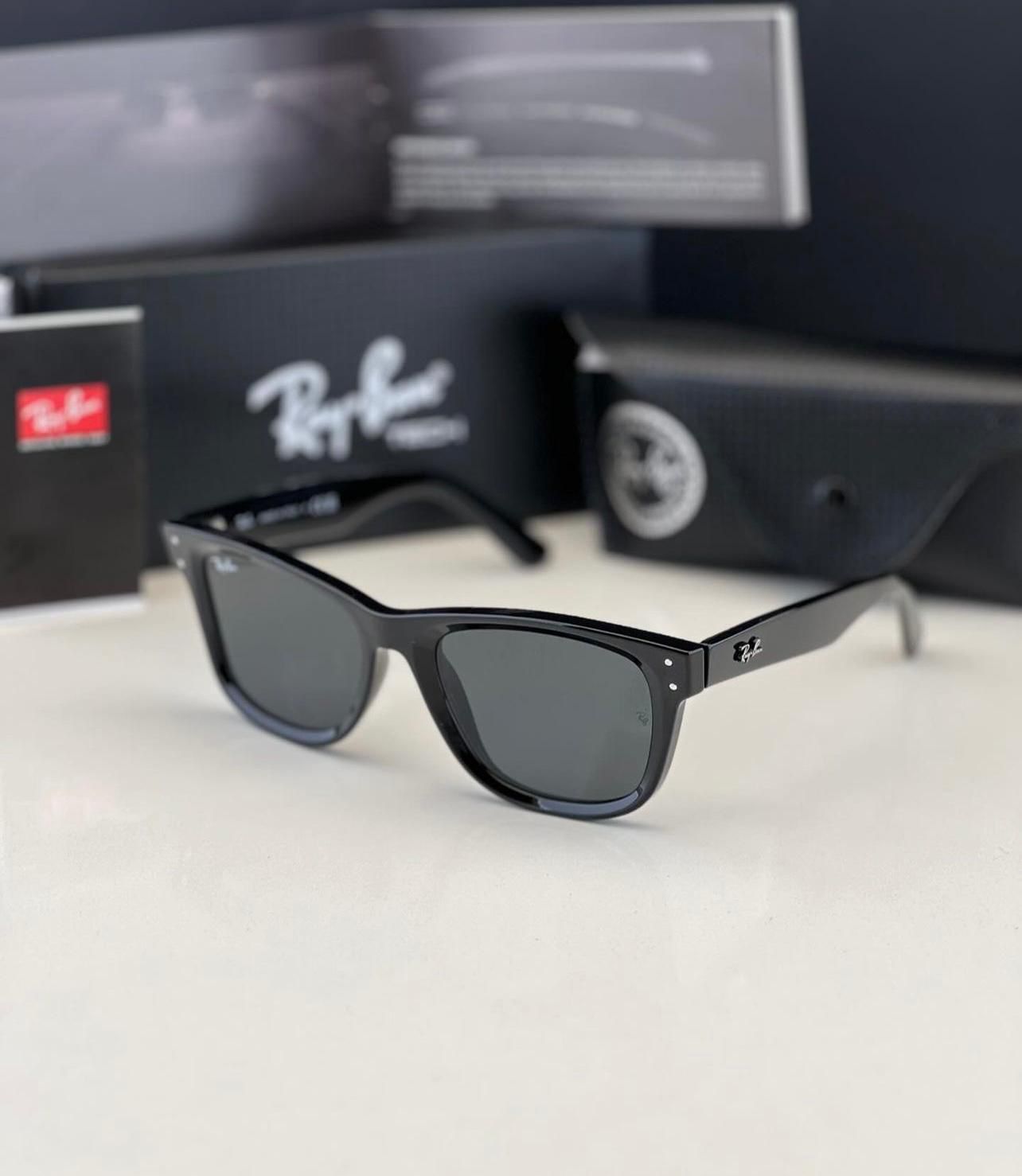 LS RV041 GLOSSY BLACK WAYFARER