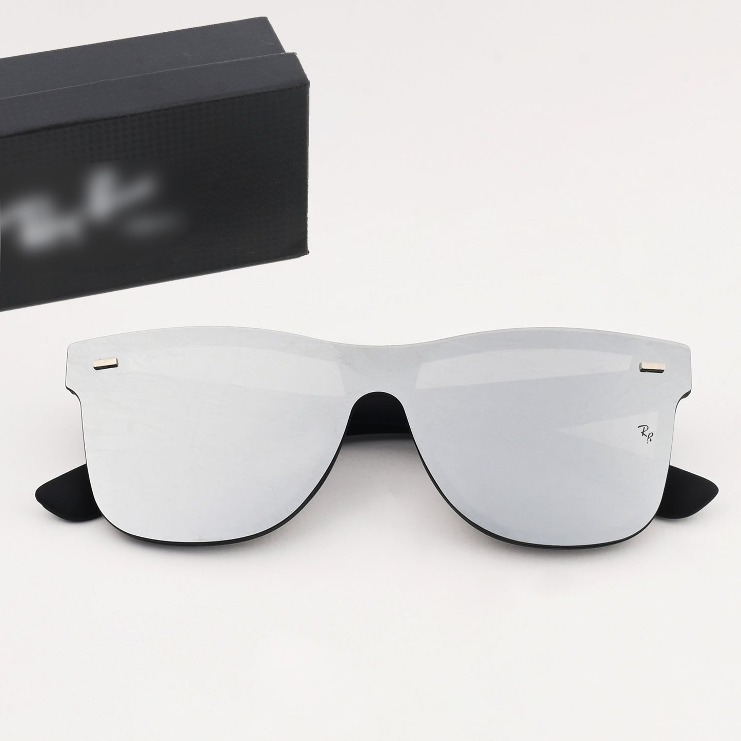 LuxStand Ray 37