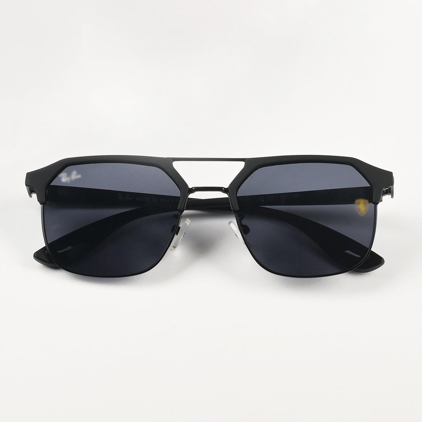 LuxStand Ray 3