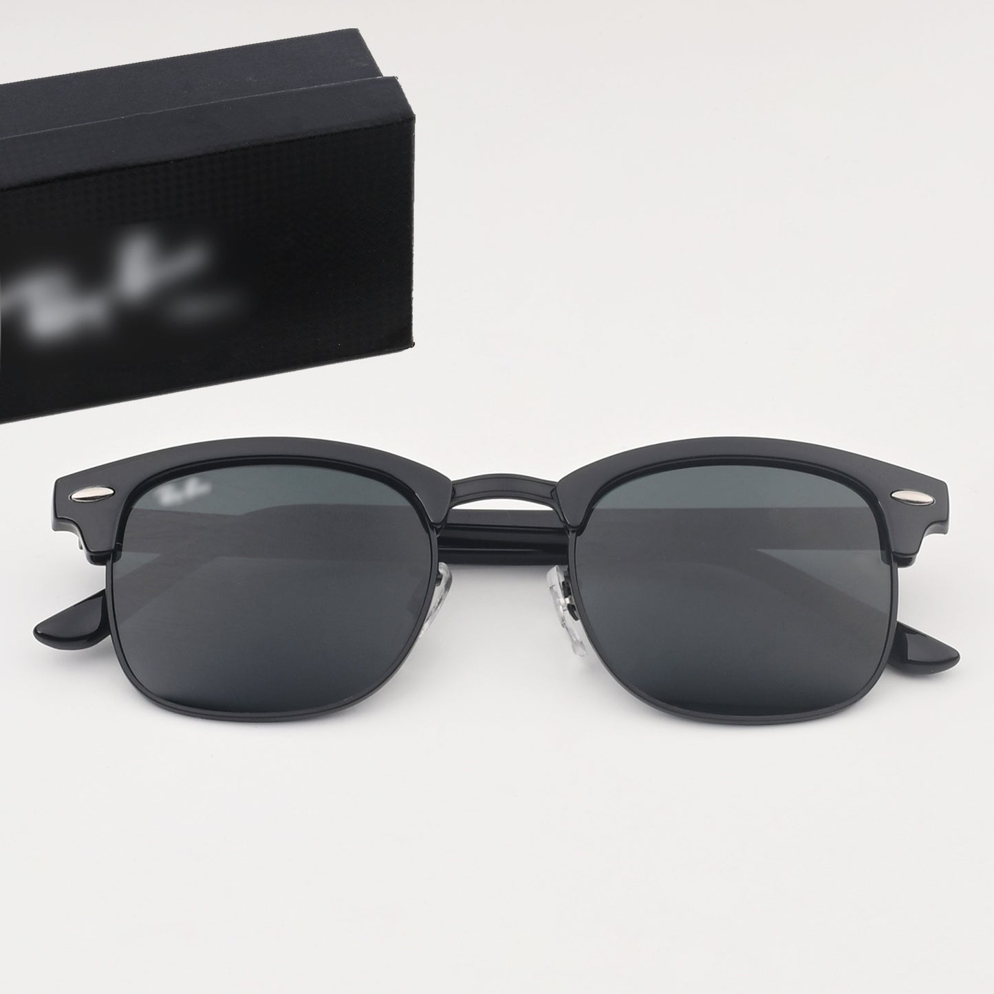 LuxStand Ray 57
